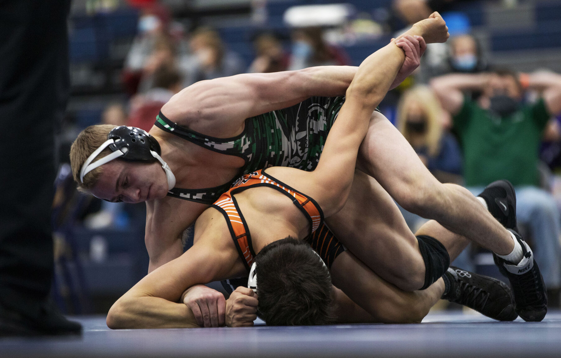 030621-sw-3aboyswrestling 02.jpg